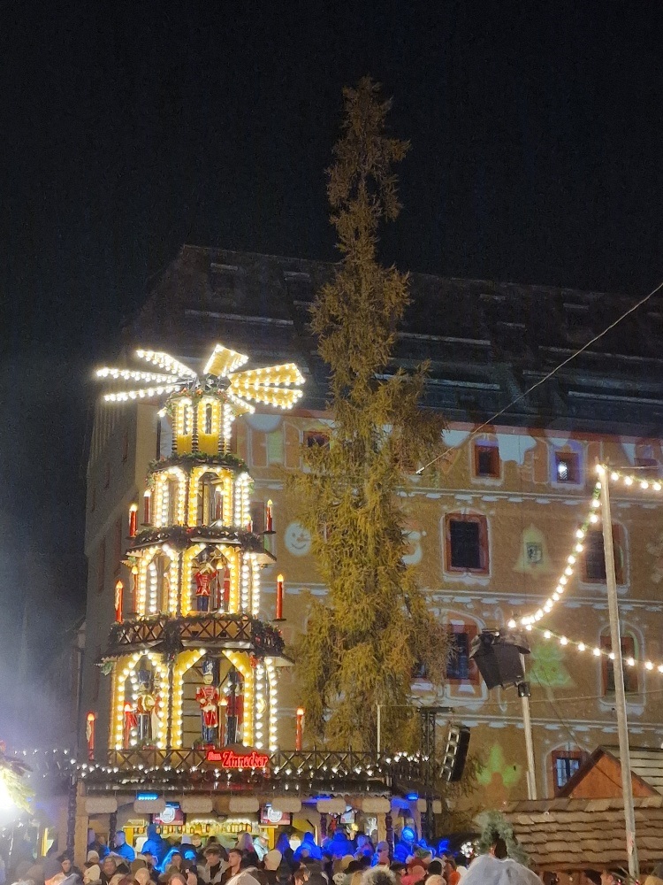 05 Weihnachtsfeier.jpg